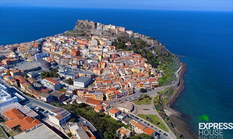 Mieszkanie trzypokojowe na sprzedaż Włochy, Castelsardo 73m2 Foto 5