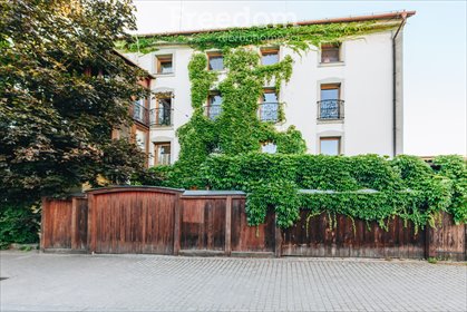 Kamienica 475 m² w Strumieniu - funkcjonalność i potencjał polecam dom Strumień, Pocztowa