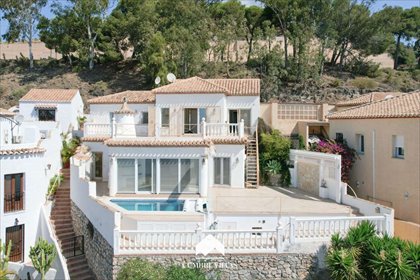 Willa z widokiem na morze, basen i apartamentem w Salobreña dom Salobreña, Salobreña