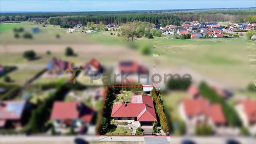 Przestronny dom z dużym tarasem i garażem w spokojnej okolicy dom Szlichtyngowa