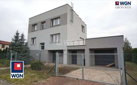 Dom pod kwatery pracownicze 120 m², garaż, duża działka polecam dom Konin, Kownackiej