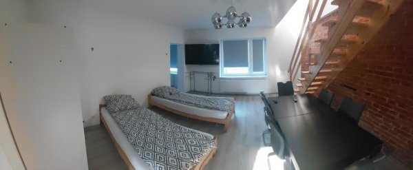 Wynajmę przestronne 140 m² z 2 niezależnymi mieszkaniami lokal użytkowy Fabianów
