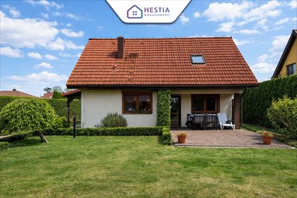 Przytulny dom z dużą działką, garażem i fotowoltaiką dom Rymań