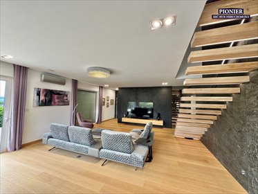 Luksusowa rezydencja z panoramicznymi widokami i bezkosztowym utrzymaniem dom Ustroń