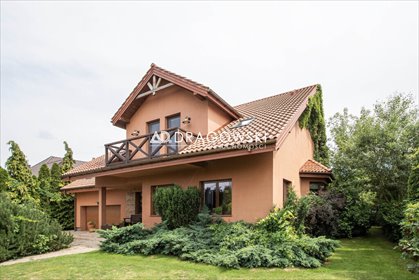 Komfortowy odnowiony dom 323 m2 z ogrodem 1210 m2 w Łomiankach dom Łomianki Dolne