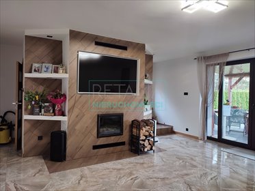 Urokliwy dom 200 m2 z kominkiem i biblioteką dom Podkampinos