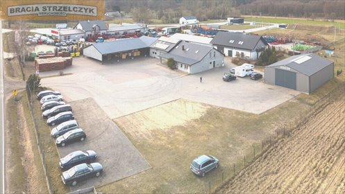 Magazyn z biurami i halą serwisową, 1885 m² magazyn Poniaty Wielkie