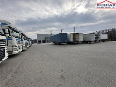 Na wynajem przestronny parking 3000 m² z monitoringiem działka Chrzanów Duży