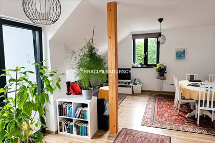 Sprzedam komfortowy dom z dwoma niezależnymi mieszkaniami 180 m² w Cichawie dom Cichawa