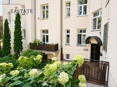 Dwupoziomowe 64 m² - ciche patio - blisko centrum mieszkanie Warszawa, Śródmieście, Aleja Niepodległości