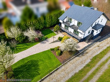 Przestronny dom 243 m² z garażem, balkonami i nowoczesnym wykończeniem dom Węgrzce