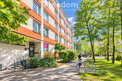 Sprzedam przestronną kawalerkę 27,3 m² w centrum Warszawy mieszkanie Warszawa, Bielańska