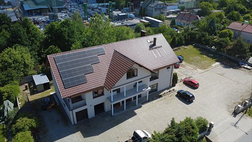 Dom z potencjałem inwestycyjnym i funkcjonalną przestrzenią dom Strzegom