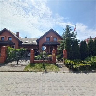 Przestronny dom z ogrodem, kominkiem i fotowoltaiką dom Grodzisk Mazowiecki, Książenice, Wiolinowa