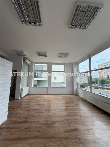 Lokal 70 m² z windą (Piotrków Trybunalski) lokal użytkowy Piotrków Trybunalski
