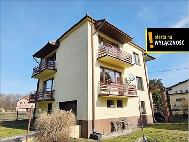 Przestronny dom z garażem i ogrodem w centrum Rytwian dom Rytwiany, Kościelna