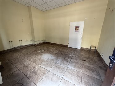 Wynajmę lokal 28 m² z dużymi witrynami we Wrocławiu lokal użytkowy Wrocław