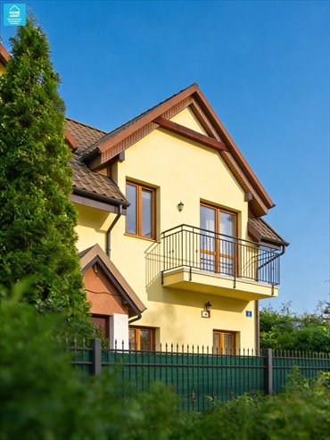 Inwestycyjny dom z 3 niezależnymi mieszkaniami przy SKM dom Rumia, Janowo, Kolejowa