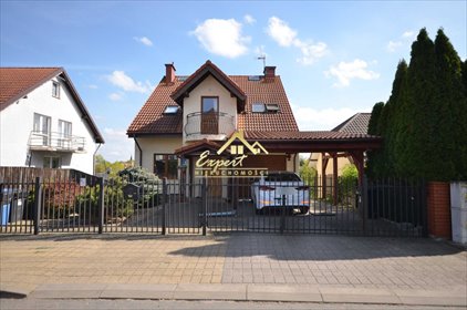 Przestronny dom z garażem, ogród, podwójne mieszkanie dom Ostróda, Ostróda, Pieniężnego