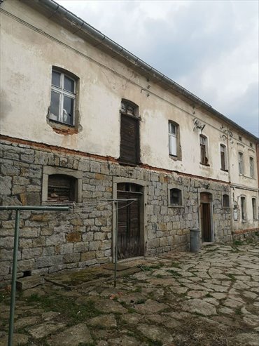 Polecam dom do remontu z potencjałem na mieszkania 190 m² dom Kłaczyna