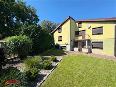 Sprzedam przestronny dom 198 m² w Ostrzeszowie z ogrodem dom Ostrzeszów, Jana Kazimierza