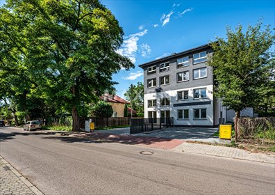 Do sprzedania nowoczesny dom 120 m² w Włochach z wysokimi pomieszczeniami dom Warszawa, Włochy