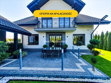 Nowoczesny dom 180 m² z garażami i poddaszem w Igołomi dom Igołomia