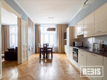 Na wynajem przestronne 80 m² w centrum Krakowa mieszkanie Kraków, Stare Miasto, Karmelicka
