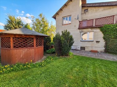 Na sprzedaż przestronny dom 322 m² z potencjałem na 6 pokoi dom Jarocin