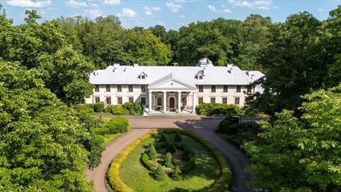 Na sprzedaż luksusowy kompleks pałacowo-hotelowy z basenem i kortami dom Staszów