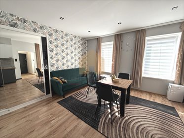 Gotowe do zamieszkania, odnowione 35m2 w Świebodzicach mieszkanie Świebodzice