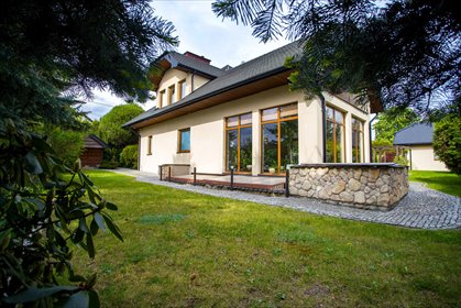 Przestronny dom z oranżerią, kominkiem i kolektorami dom Domaszowice, Jasna